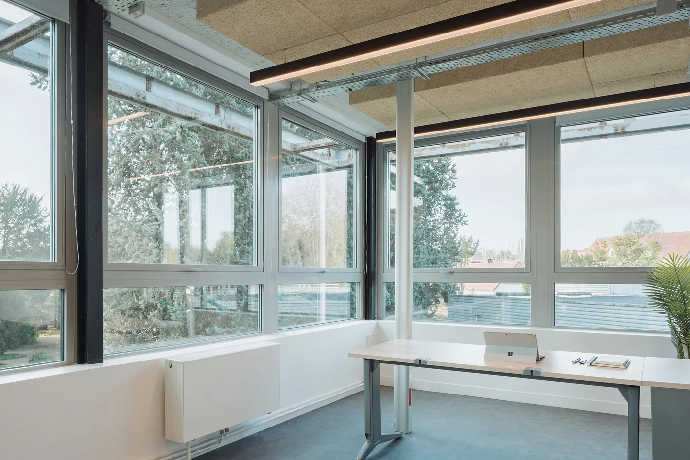 Plateau de bureaux vitré